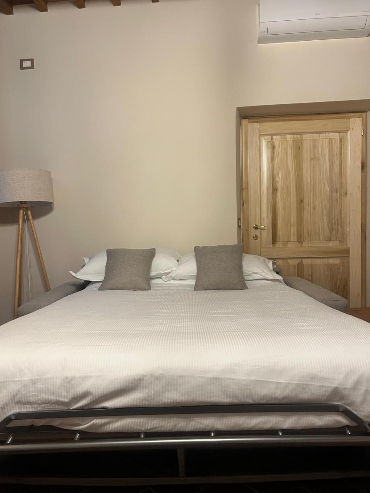 Lastamperia19 Camere-Rooms Montepulciano Zewnętrze zdjęcie