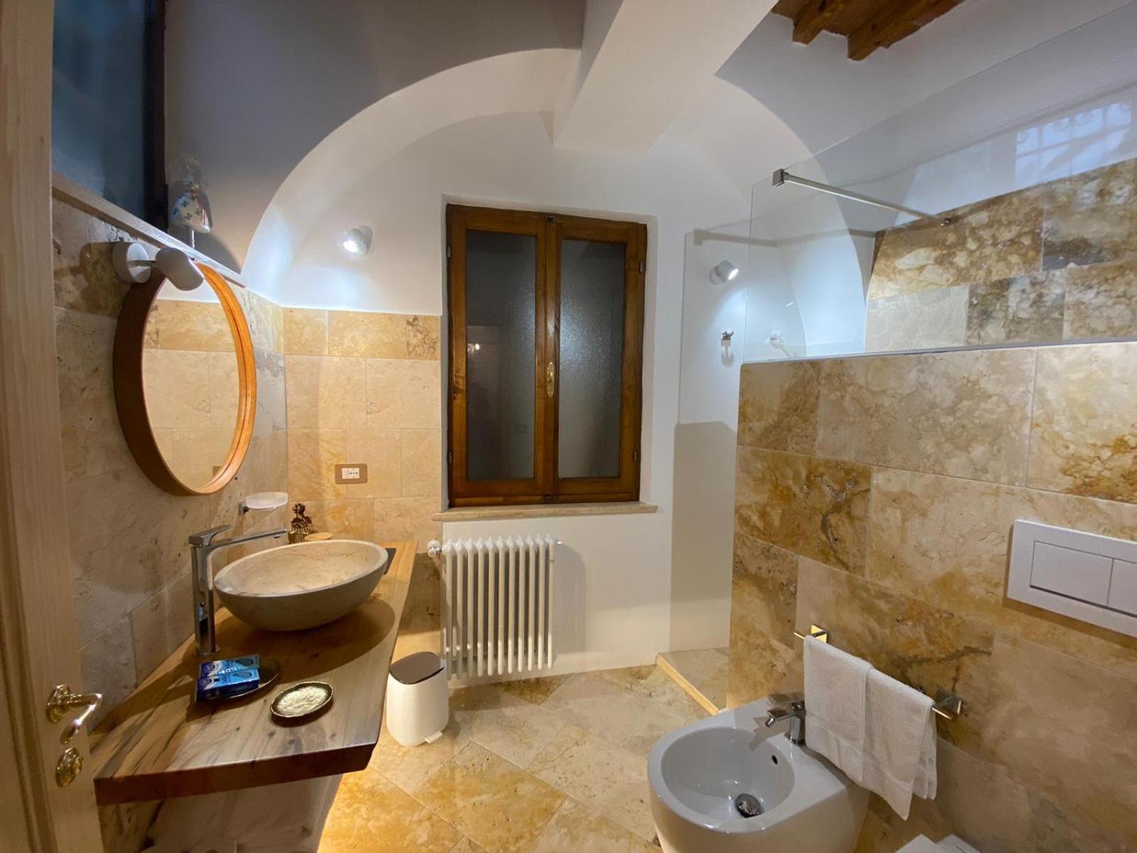 Lastamperia19 Camere-Rooms Montepulciano Zewnętrze zdjęcie