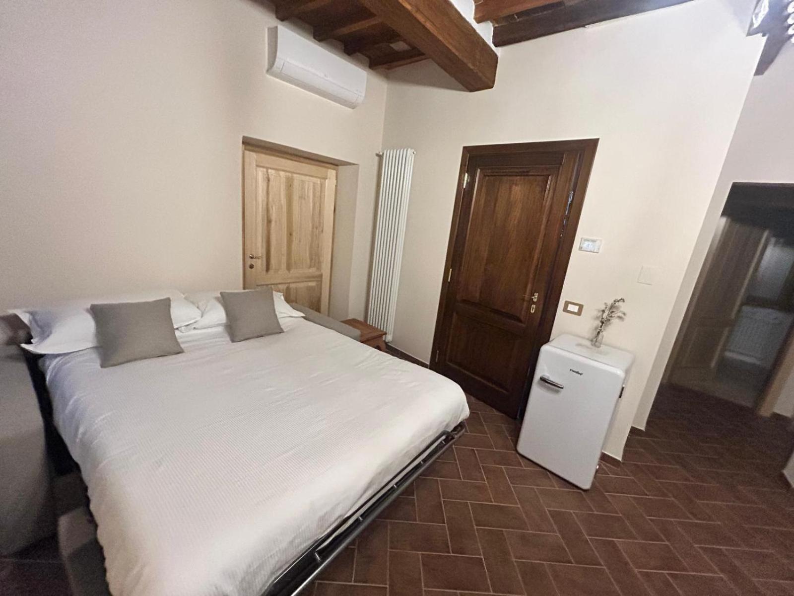 Lastamperia19 Camere-Rooms Montepulciano Zewnętrze zdjęcie