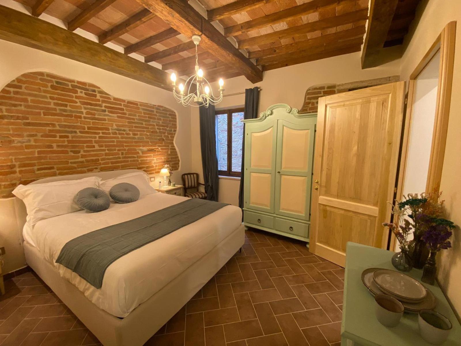 Lastamperia19 Camere-Rooms Montepulciano Zewnętrze zdjęcie