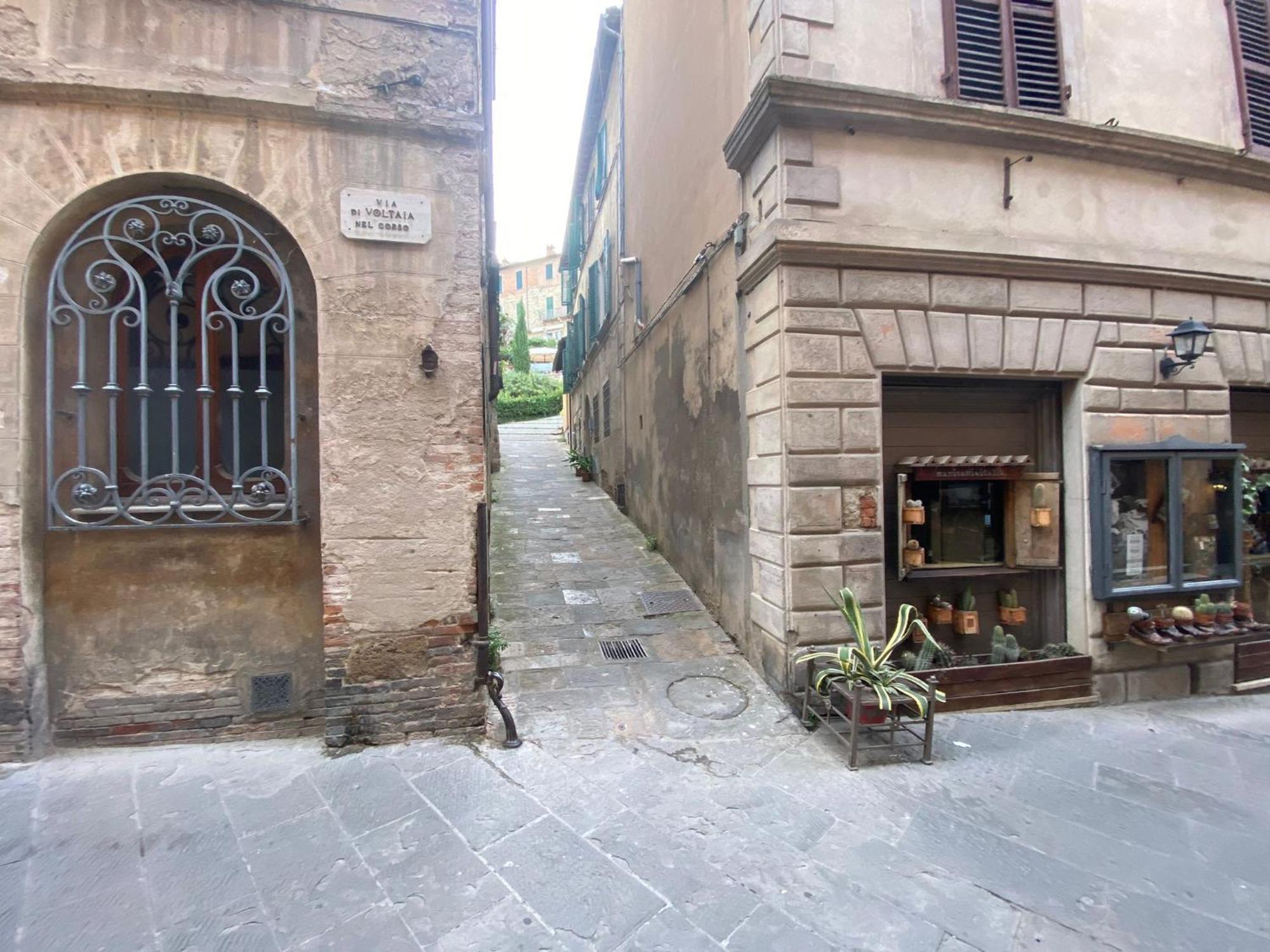 Lastamperia19 Camere-Rooms Montepulciano Zewnętrze zdjęcie