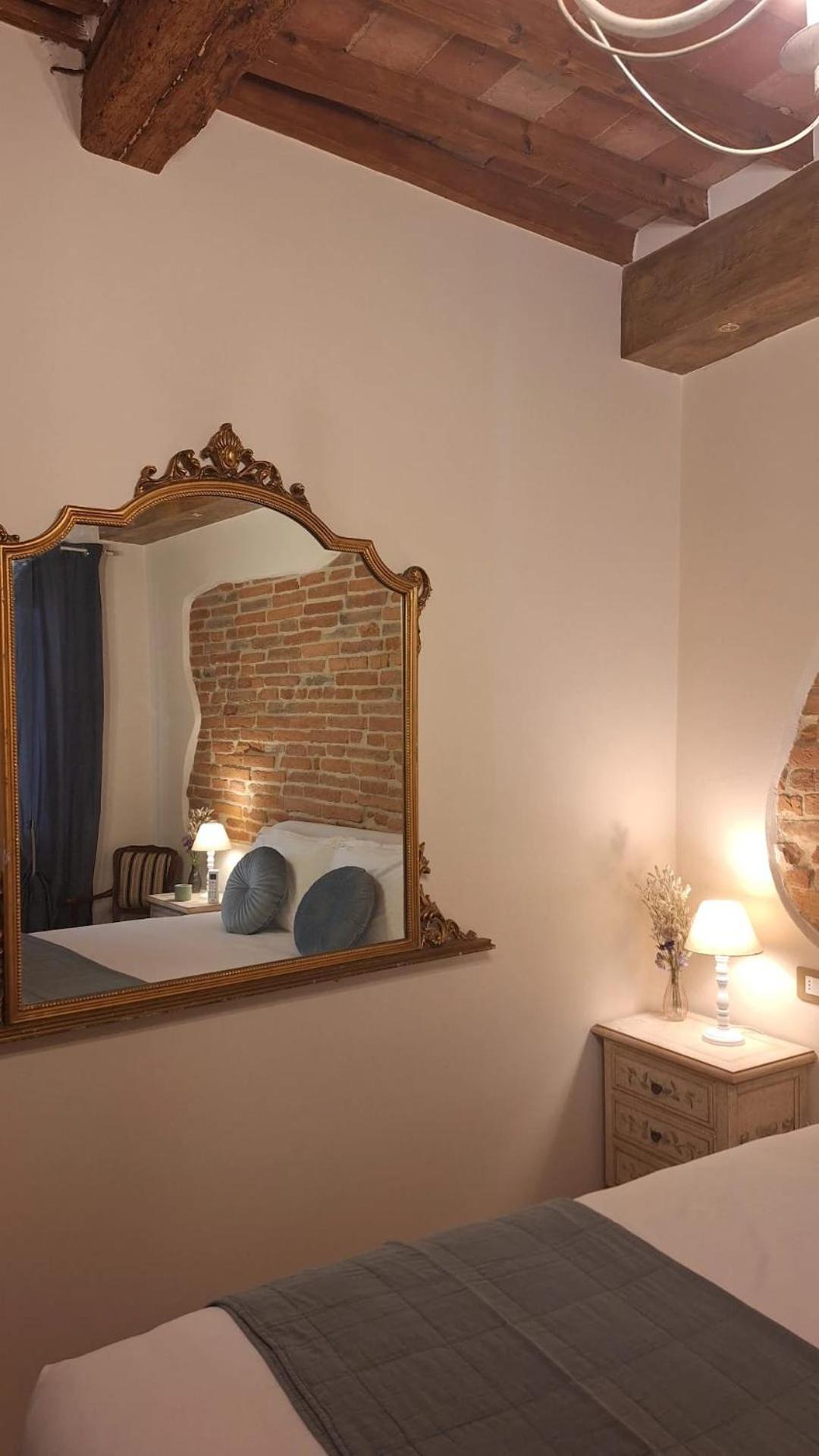 Lastamperia19 Camere-Rooms Montepulciano Zewnętrze zdjęcie